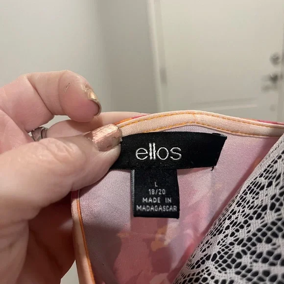 Floral V-Neck Maxi Dress in Rose, Orange and Cream - Picture 3 of 5